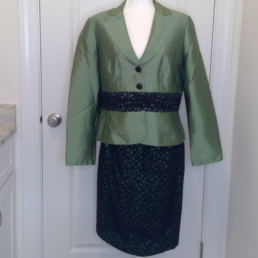 Allen A.B.S Green and Lace 2 Piece Skirt Suit